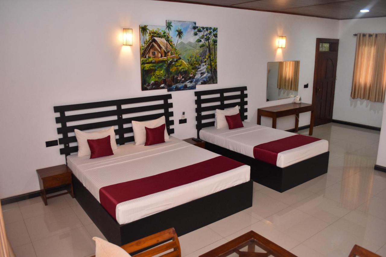 Pivisuma Lodge دامبولا المظهر الخارجي الصورة