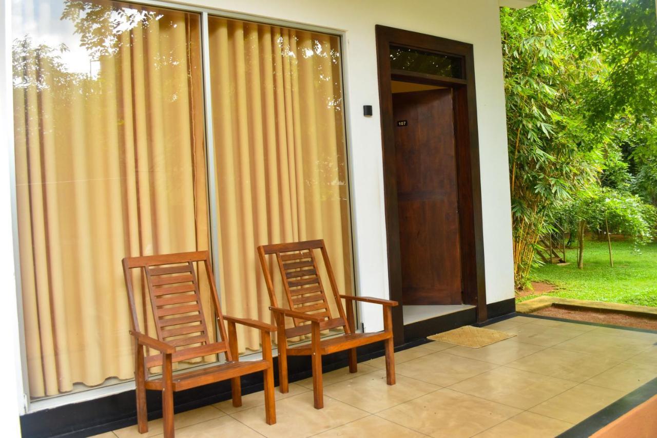 Pivisuma Lodge دامبولا المظهر الخارجي الصورة